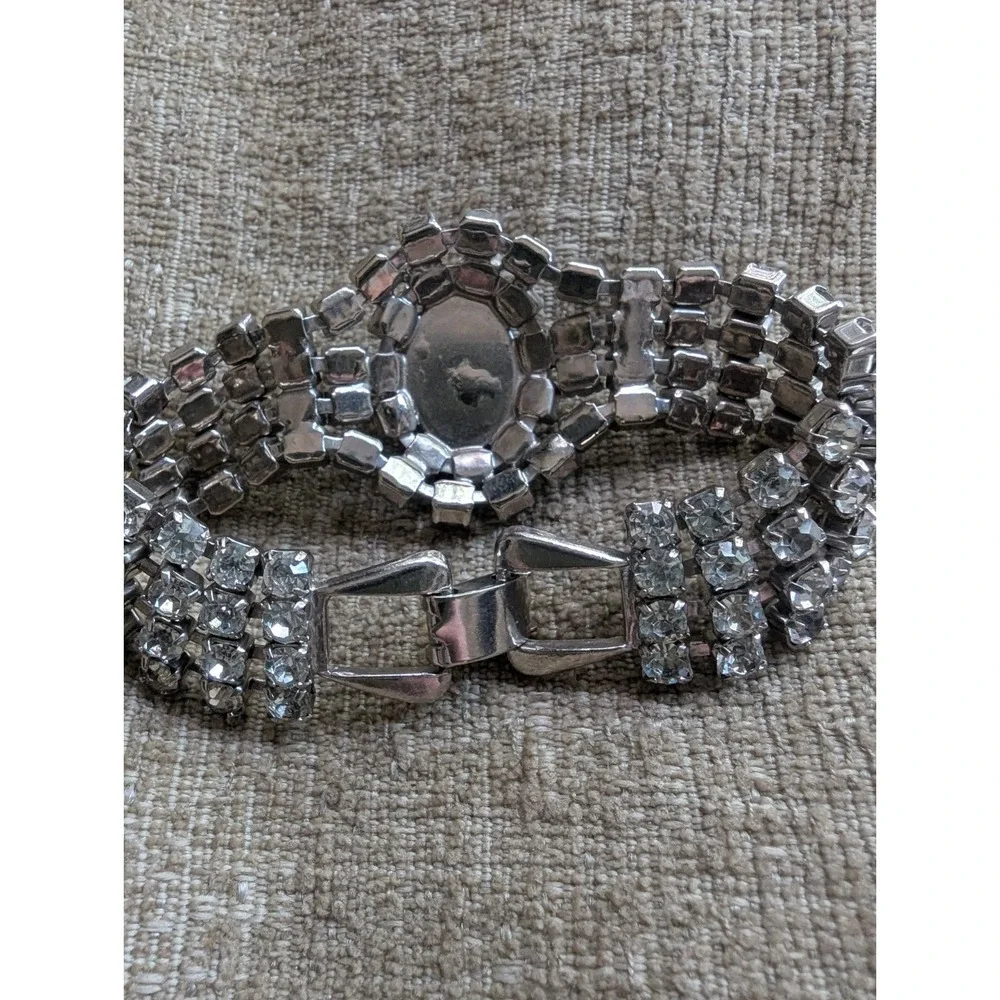 Vintage 5 Strand Bracelet With Smokey Green Center Stone - Picture 2 of 3